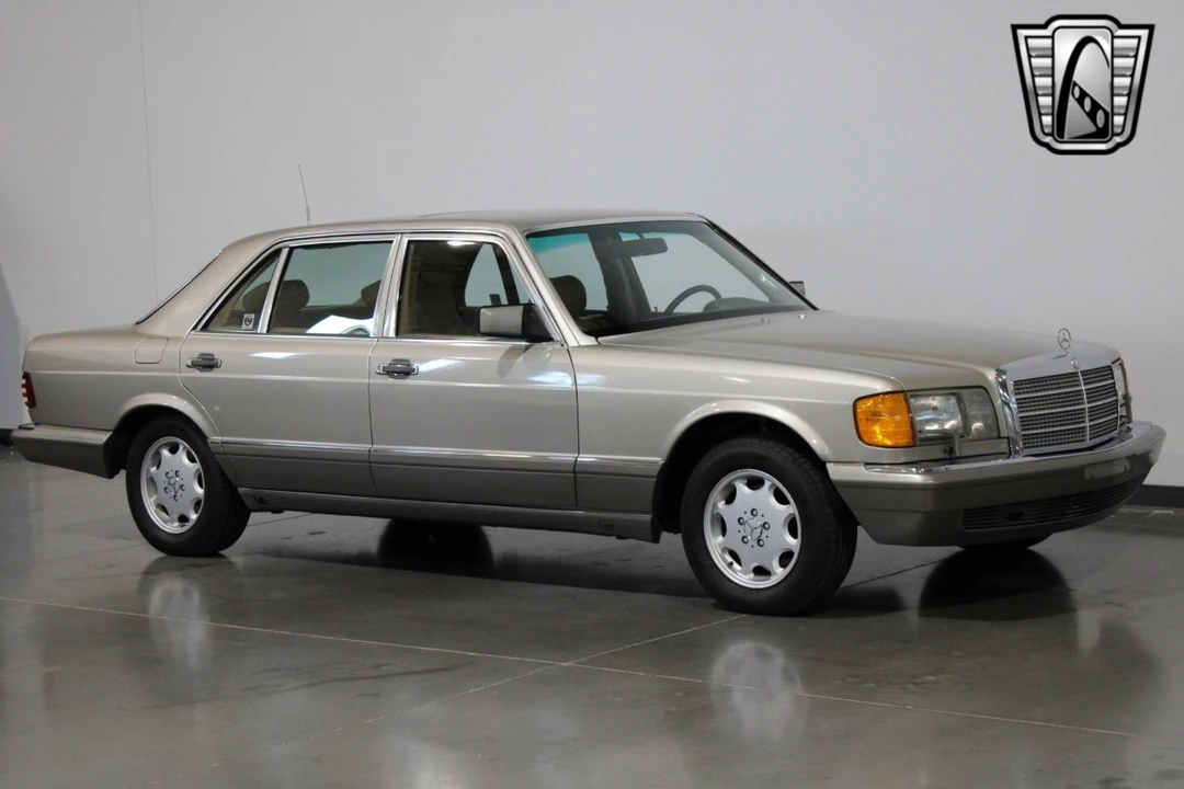 1988 Mercedes-Benz 500E & E500 - Image 17 of 21