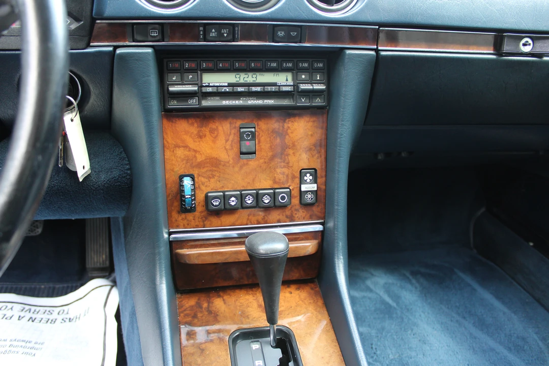 1988 Mercedes-Benz R107 SL-Class - Image 25 of 31