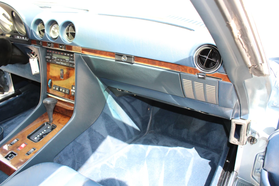 1988 Mercedes-Benz R107 SL-Class - Image 29 of 31