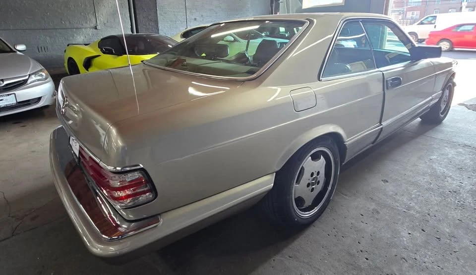 1988 Mercedes-Benz W126 S-Class Sedan - Image 10 of 20