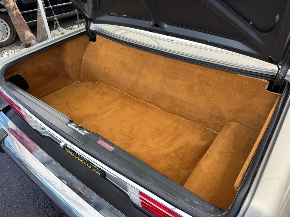 1988 Mercedes-Benz W126 S-Class Sedan - Image 21 of 31