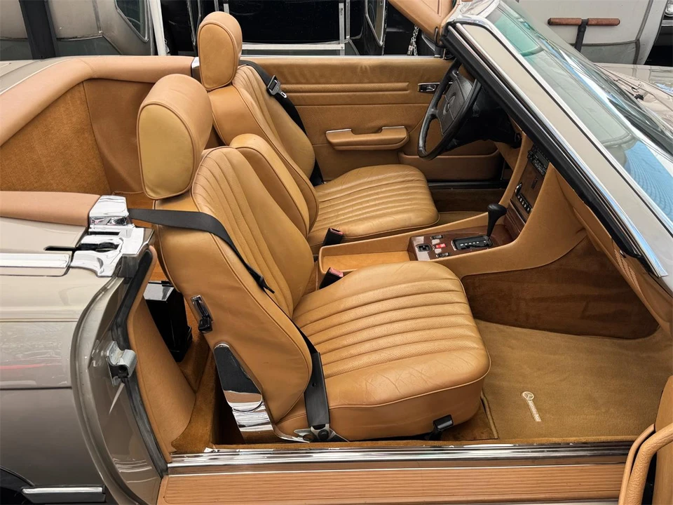 1988 Mercedes-Benz W126 S-Class Sedan - Image 16 of 31