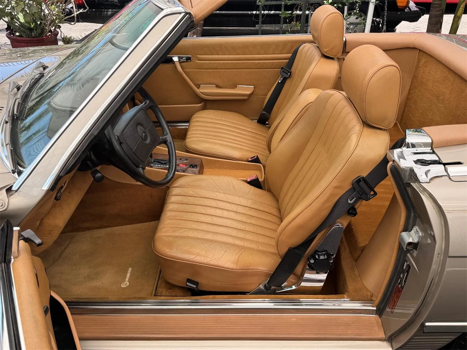 1988 Mercedes-Benz W126 S-Class Sedan - Image 15 of 31