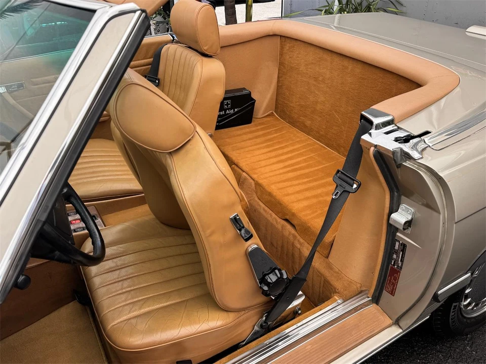 1988 Mercedes-Benz W126 S-Class Sedan - Image 27 of 31