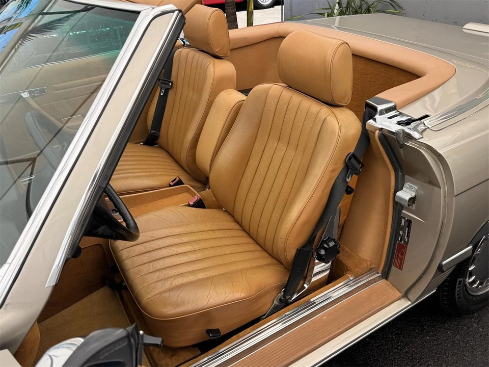 1988 Mercedes-Benz W126 S-Class Sedan - Image 25 of 31