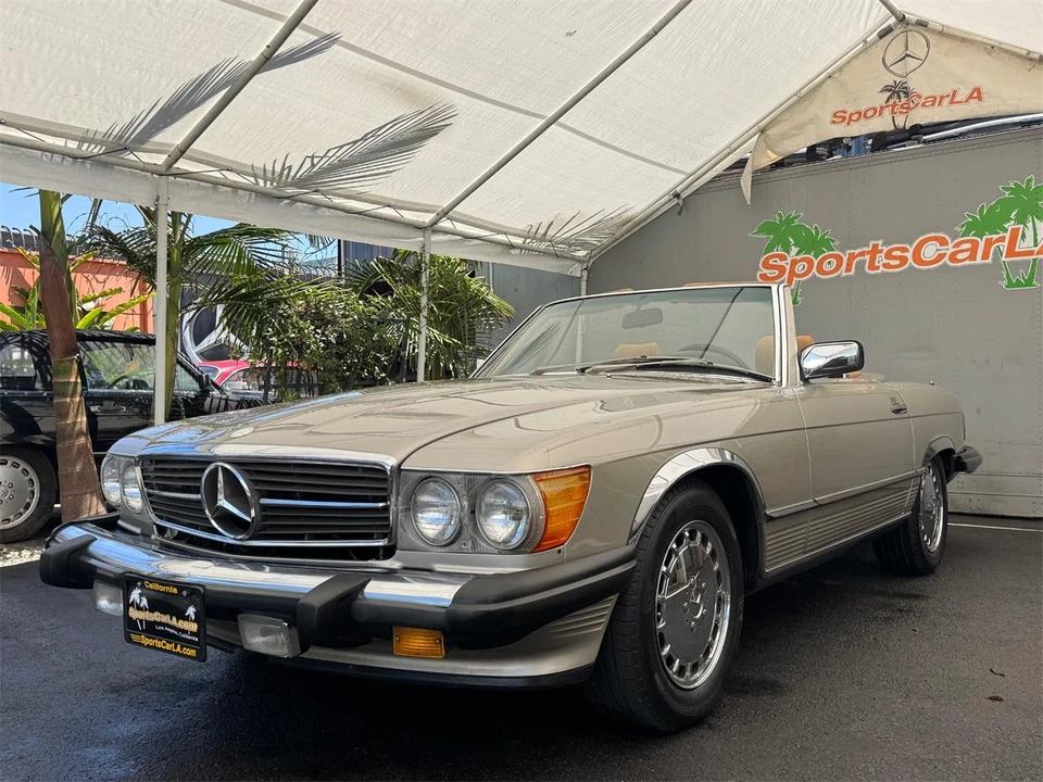 1988 Mercedes-Benz W126 S-Class Sedan - Image 2 of 31