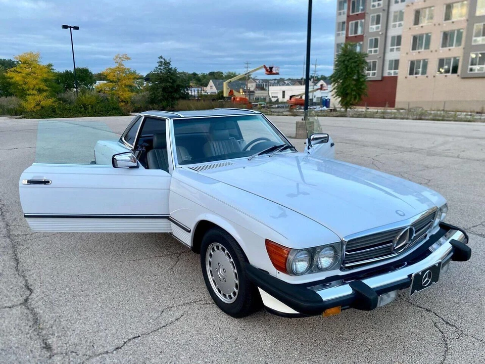 1988 Mercedes-Benz W126 S-Class Sedan - Image 17 of 31