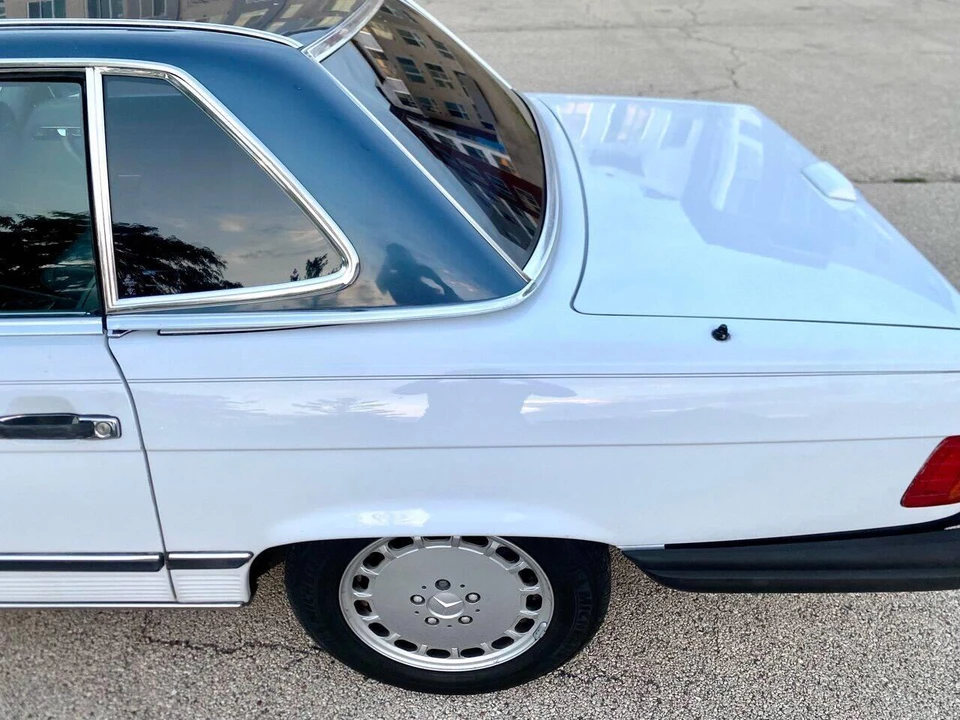 1988 Mercedes-Benz W126 S-Class Sedan - Image 31 of 31
