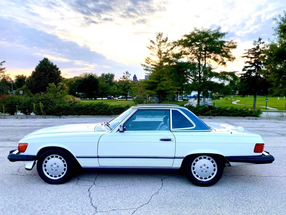 1988 Mercedes-Benz W126 S-Class Sedan - Image 10 of 31