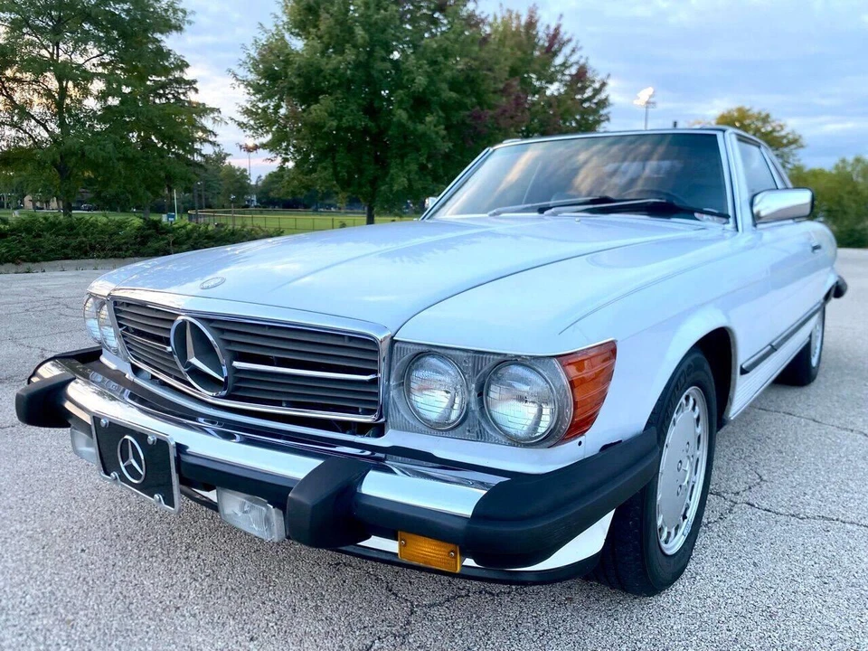 1988 Mercedes-Benz W126 S-Class Sedan - Image 2 of 31
