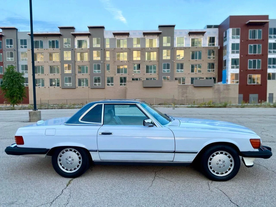 1988 Mercedes-Benz W126 S-Class Sedan - Image 12 of 31