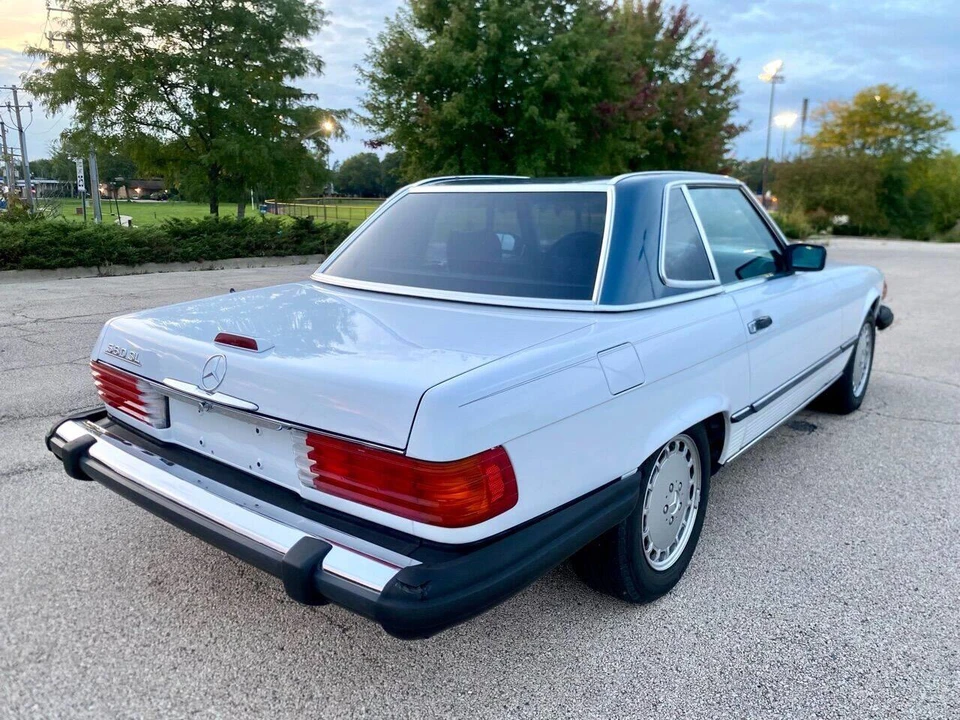 1988 Mercedes-Benz W126 S-Class Sedan - Image 26 of 31