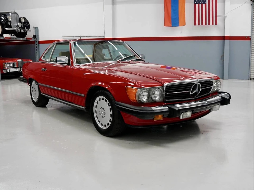 1988 Mercedes-Benz W126 S-Class Sedan - Image 4 of 31