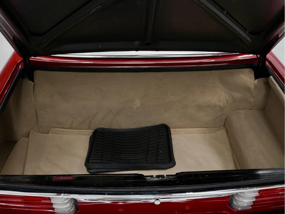 1988 Mercedes-Benz W126 S-Class Sedan - Image 16 of 31