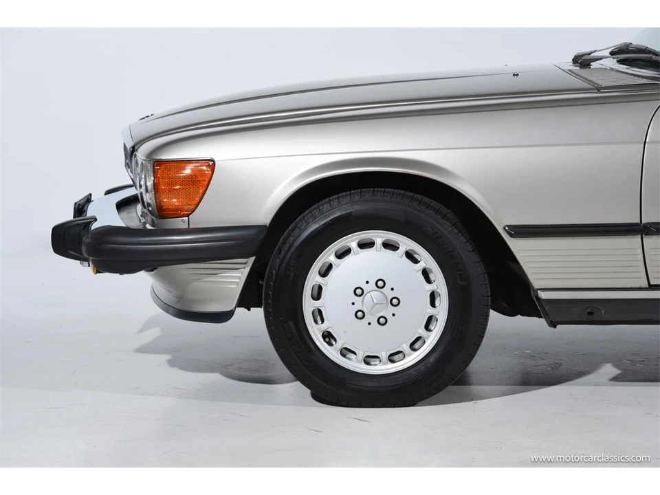 1988 Mercedes-Benz W126 S-Class Sedan - Image 21 of 31