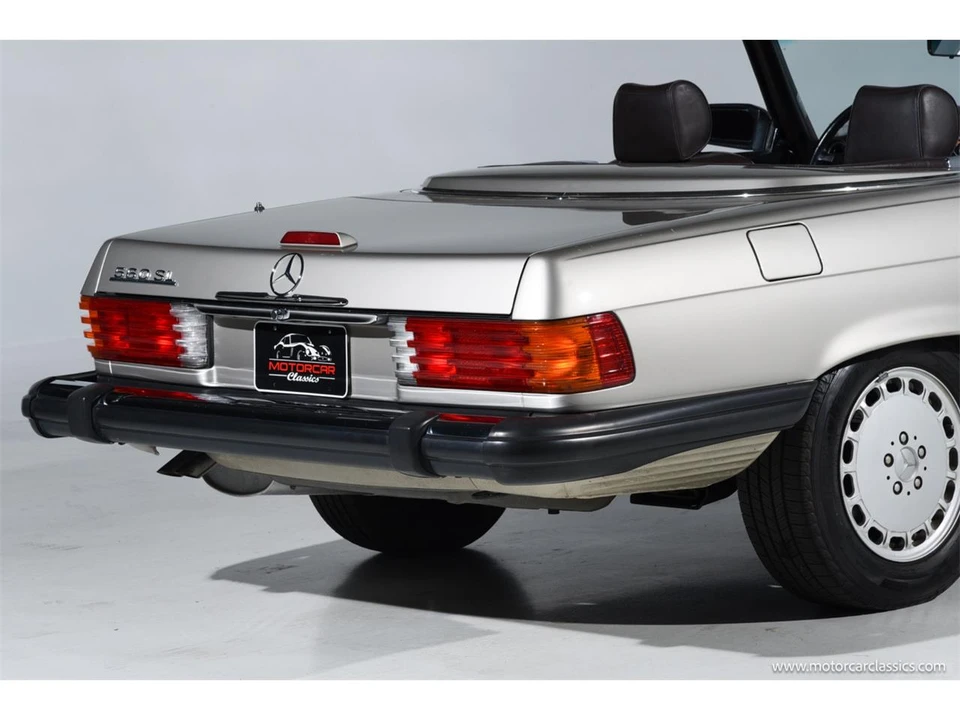 1988 Mercedes-Benz W126 S-Class Sedan - Image 23 of 31