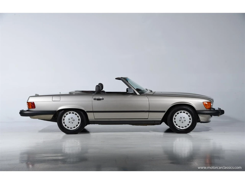 1988 Mercedes-Benz W126 S-Class Sedan - Image 13 of 31