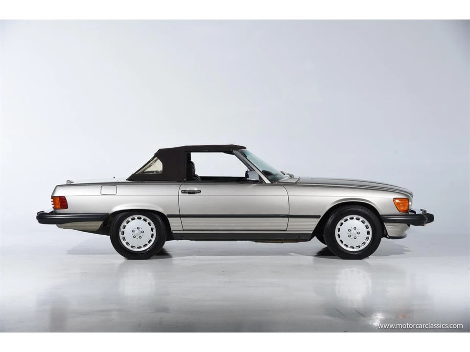 1988 Mercedes-Benz W126 S-Class Sedan - Image 15 of 31