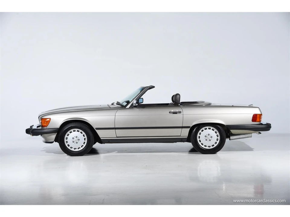 1988 Mercedes-Benz W126 S-Class Sedan - Image 12 of 31