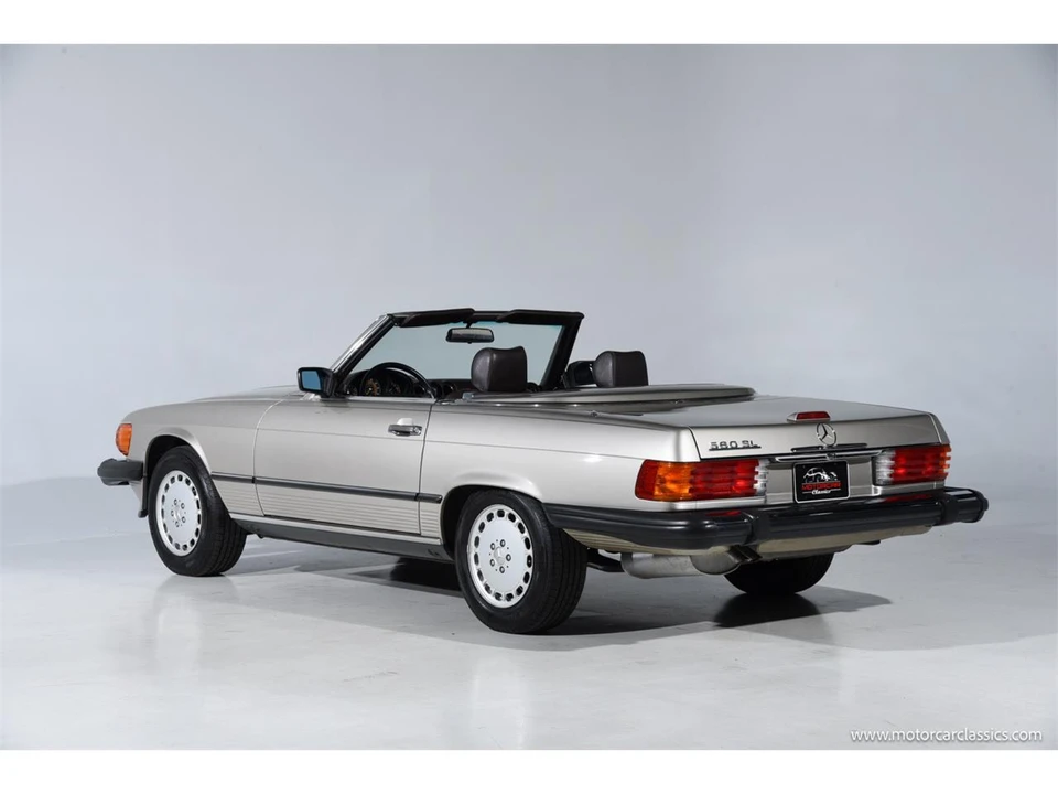 1988 Mercedes-Benz W126 S-Class Sedan - Image 6 of 31