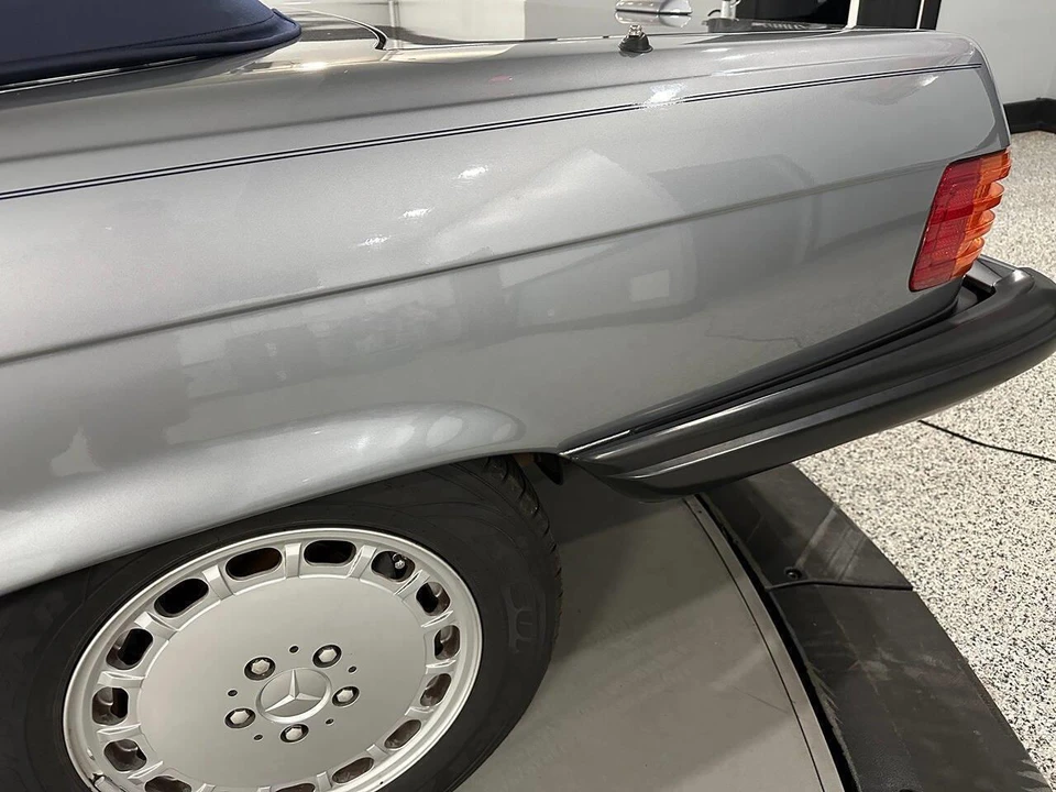 1988 Mercedes-Benz W126 S-Class Sedan - Image 21 of 31