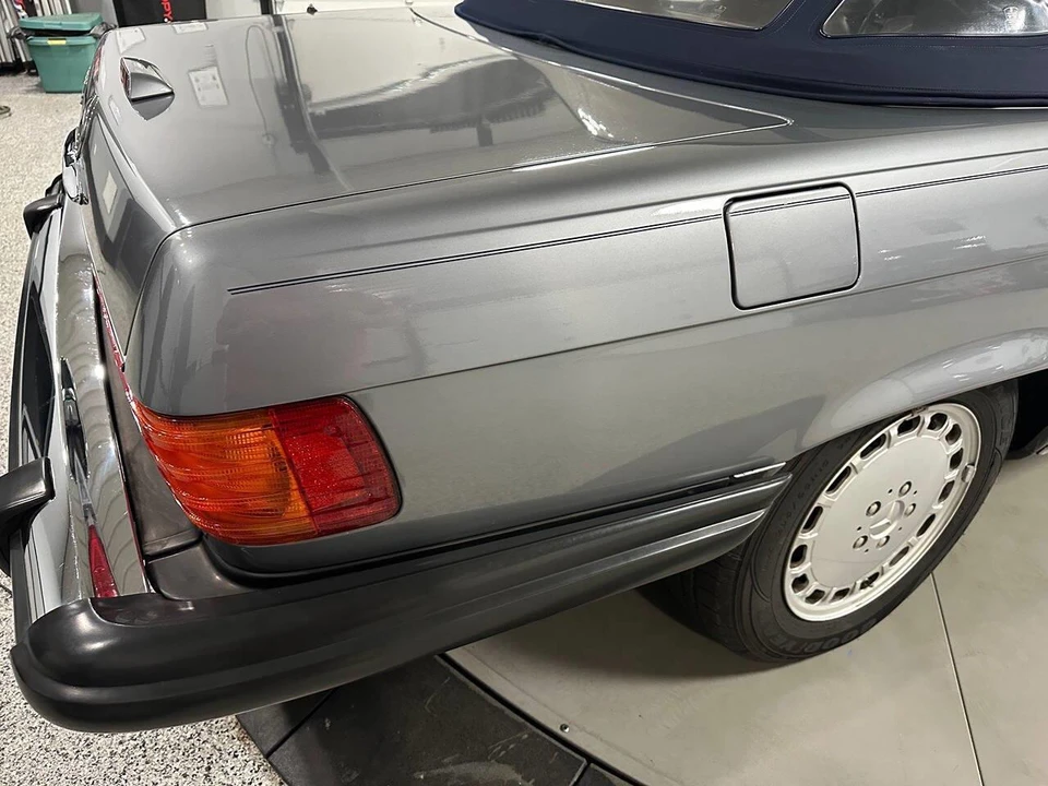 1988 Mercedes-Benz W126 S-Class Sedan - Image 25 of 31