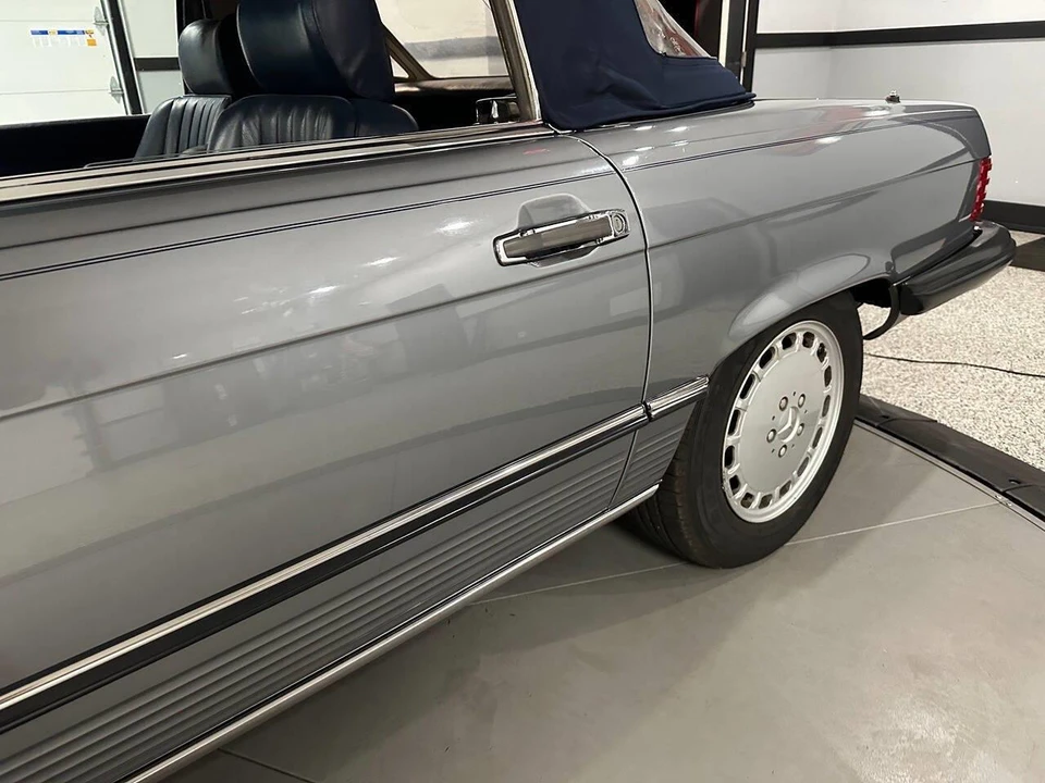 1988 Mercedes-Benz W126 S-Class Sedan - Image 19 of 31