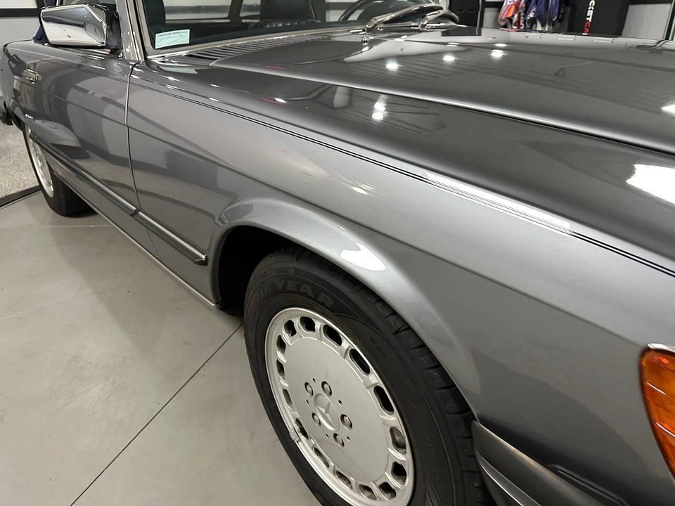 1988 Mercedes-Benz W126 S-Class Sedan - Image 28 of 31