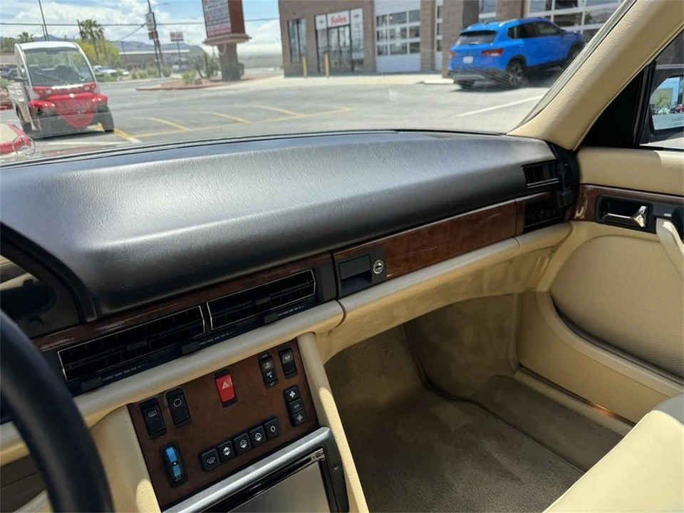 1988 Mercedes-Benz W126 S-Class Sedan - Image 15 of 31