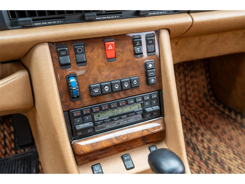 1988 Mercedes-Benz W126 S-Class Sedan - Image 20 of 28