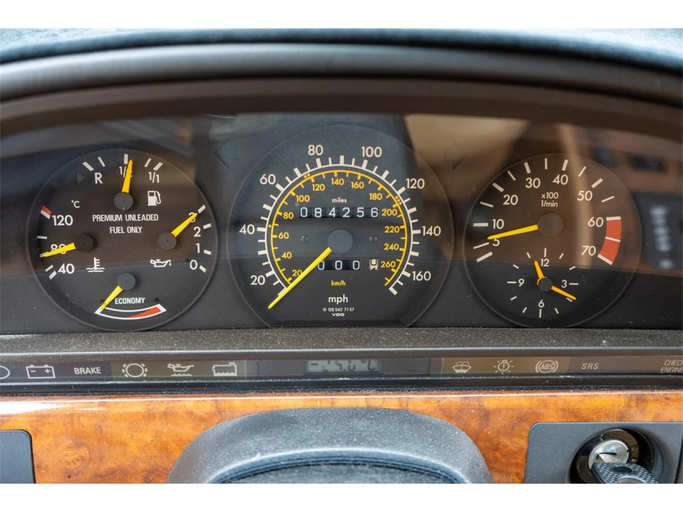 1988 Mercedes-Benz W126 S-Class Sedan - Image 17 of 28