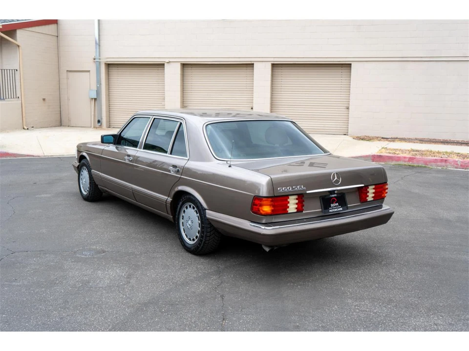 1988 Mercedes-Benz W126 S-Class Sedan - Image 5 of 28