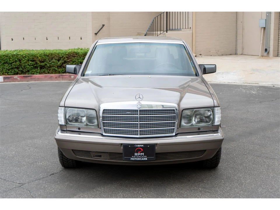 1988 Mercedes-Benz W126 S-Class Sedan - Image 2 of 28