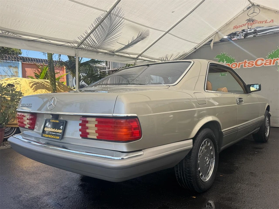 1988 Mercedes-Benz W126 S-Class Sedan - Image 7 of 31