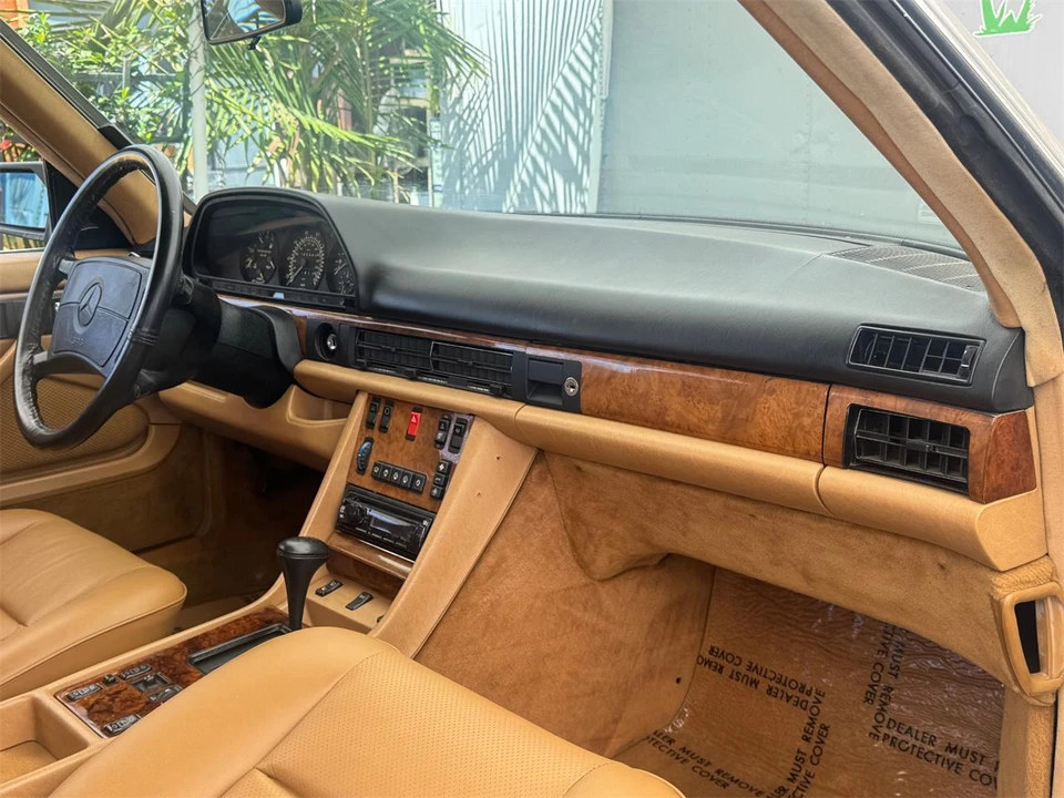 1988 Mercedes-Benz W126 S-Class Sedan - Image 25 of 31