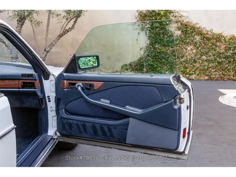 1988 Mercedes-Benz C126 S-Class Coupe - Image 23 of 31