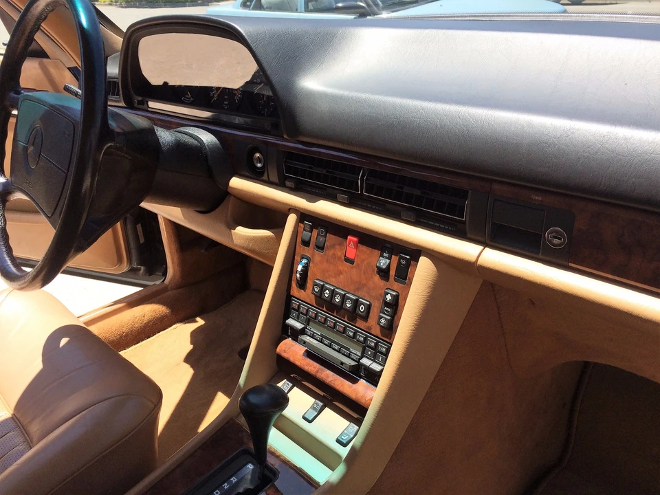 1988 Mercedes-Benz W126 S-Class Sedan - Image 31 of 31