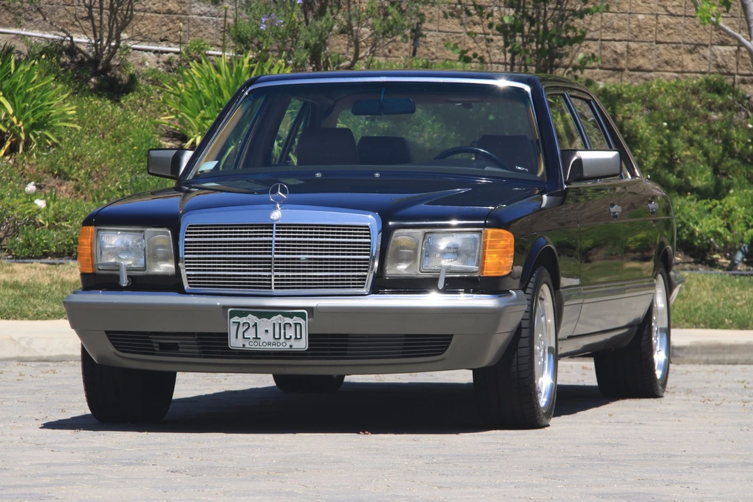 1988 Mercedes-Benz W126 S-Class Sedan - Image 3 of 31