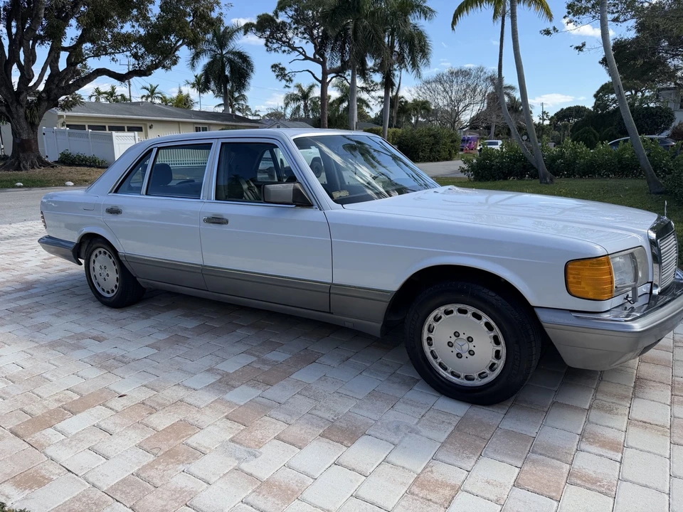 1988 Mercedes-Benz W126 S-Class Sedan - Image 5 of 21