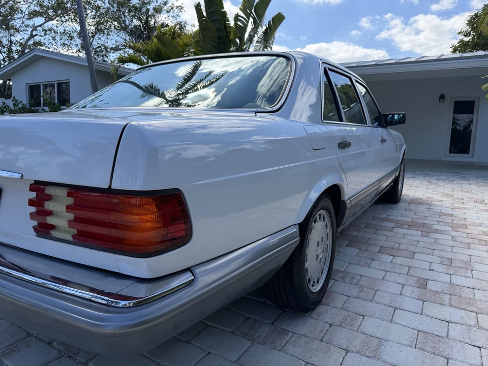 1988 Mercedes-Benz W126 S-Class Sedan - Image 9 of 21