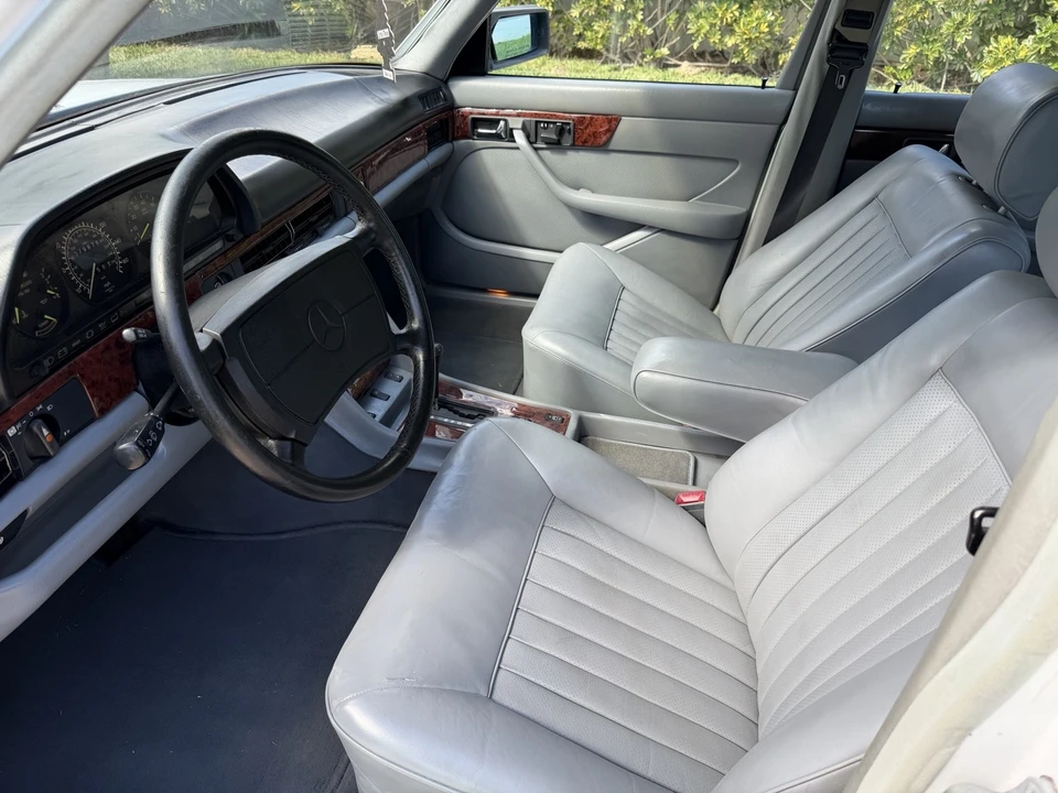 1988 Mercedes-Benz W126 S-Class Sedan - Image 16 of 21