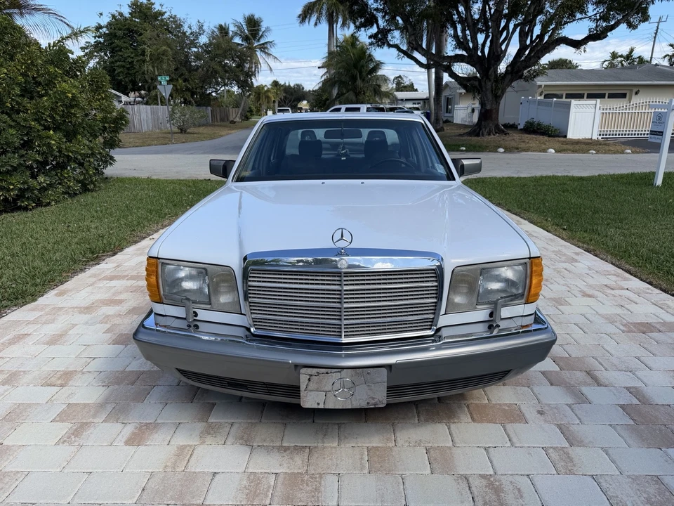 1988 Mercedes-Benz W126 S-Class Sedan - Image 6 of 21