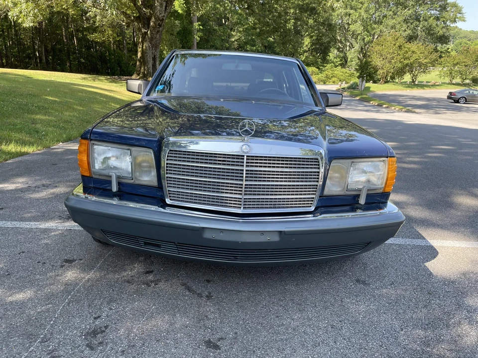 1988 Mercedes-Benz W126 S-Class Sedan - Image 3 of 31