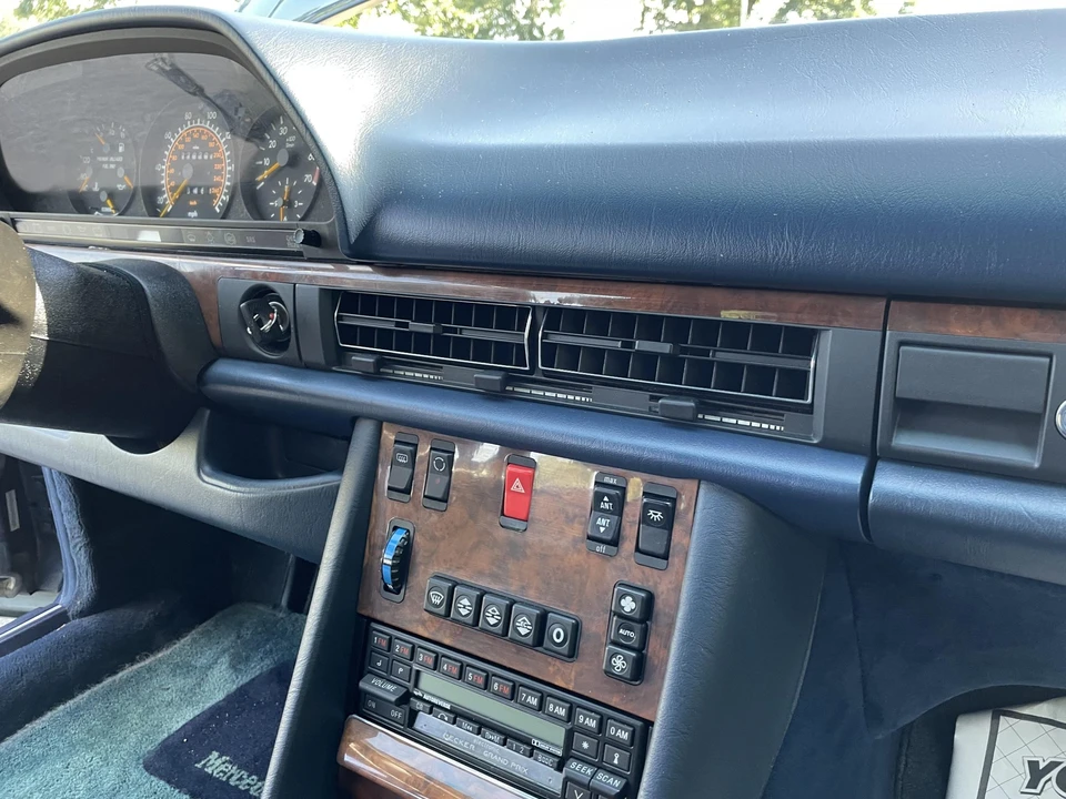 1988 Mercedes-Benz W126 S-Class Sedan - Image 31 of 31