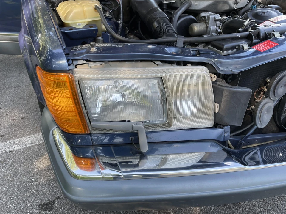 1988 Mercedes-Benz W126 S-Class Sedan - Image 13 of 31