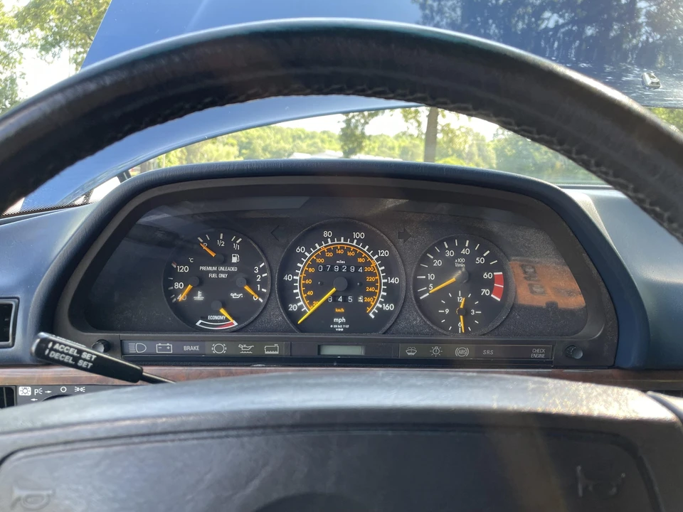 1988 Mercedes-Benz W126 S-Class Sedan - Image 30 of 31