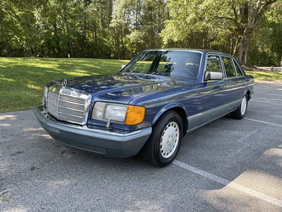 1988 Mercedes-Benz W126 S-Class Sedan - Image 2 of 31
