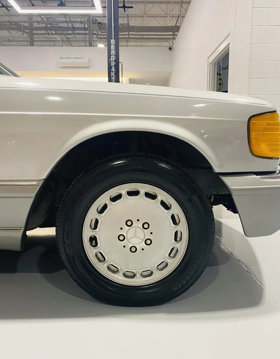 1988 Mercedes-Benz W126 S-Class Sedan - Image 20 of 31