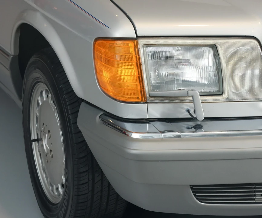 1988 Mercedes-Benz W126 S-Class Sedan - Image 10 of 31
