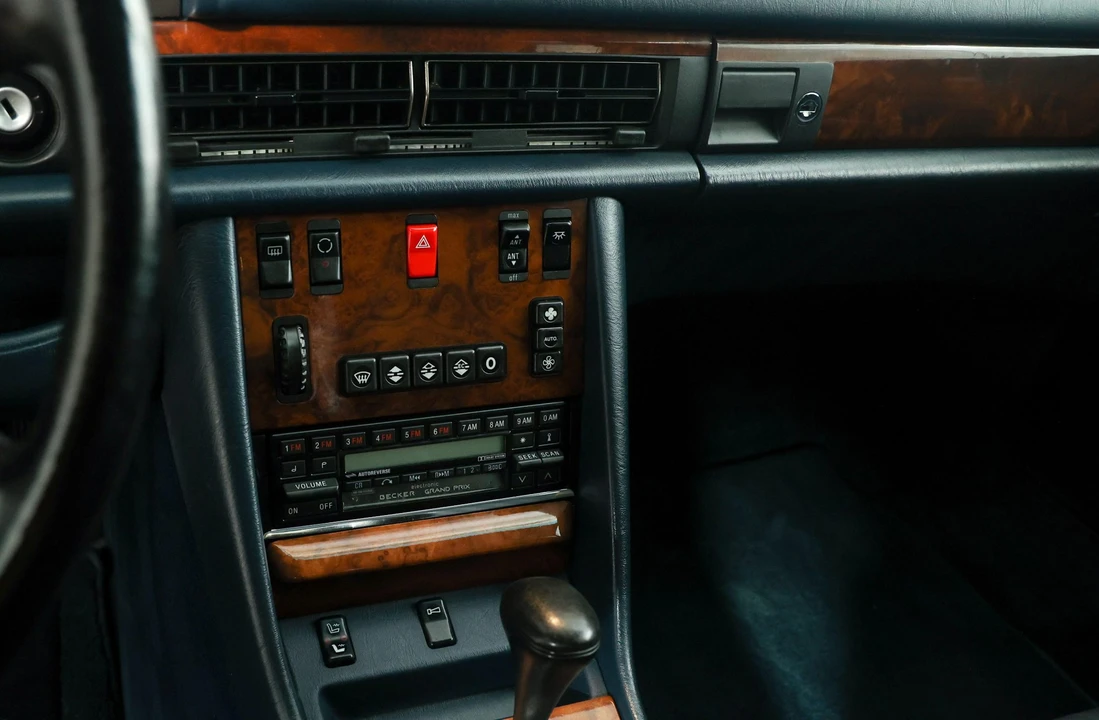 1988 Mercedes-Benz W126 S-Class Sedan - Image 30 of 31